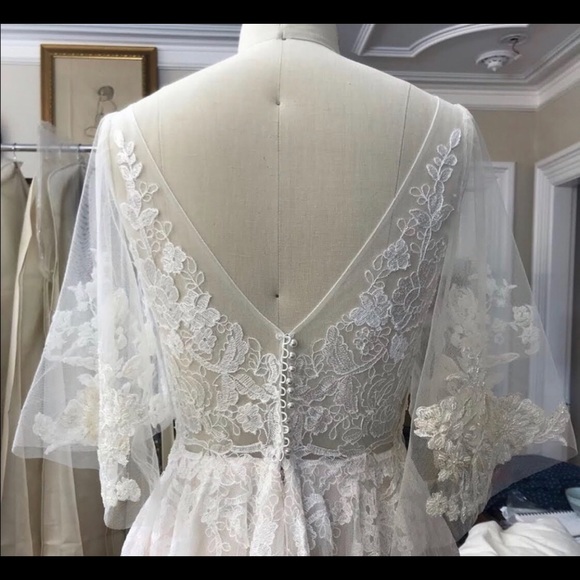 Custom boho-style BHLDN wedding dress - Picture 3 of 6